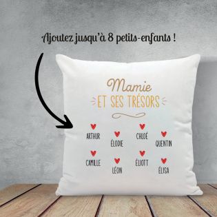 Square white cushion “Les Trésors de Mamie” personalized with first names