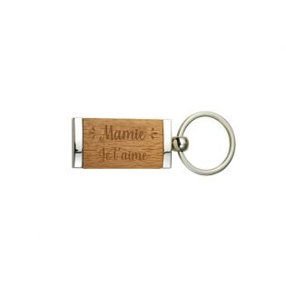 Wooden and metal first name keyring to engrave with its petals