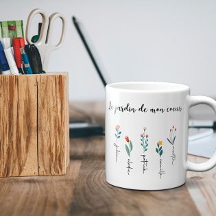 Mug en céramique blanc personnalisable avec prénoms · Le jardin de mon cœur · Cadeau anniversaire maman ou fête des mères