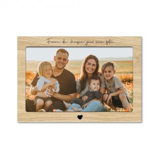 Magnetic photo frame landscape format customizable wood effect · Compatible with 10 x 15 cm photo