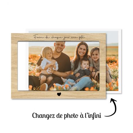 Magnetic photo frame landscape format customizable wood effect · Compatible with 10 x 15 cm photo