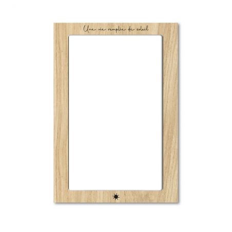 Magnetic portrait format photo frame with wood effect, customizable with text · Compatible with 10 x 15 cm photo