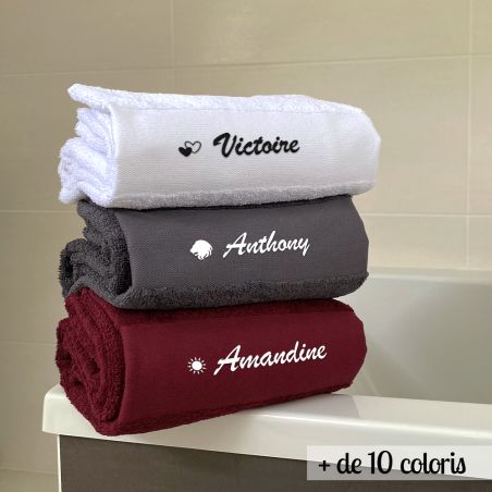 Serviette de bain brodée avec texte ou prénom · Idée cadeau mariage ou crémaillère · 70 x 140 cm