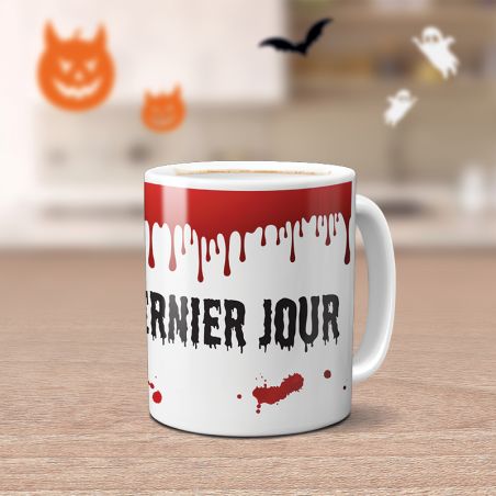 Red horror movie mug · Traces of blood