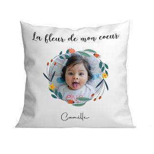 Coussin carré + garniture personnalisable avec prénoms · La fleur de mon cœur · Cadeau décoratif anniversaire maman