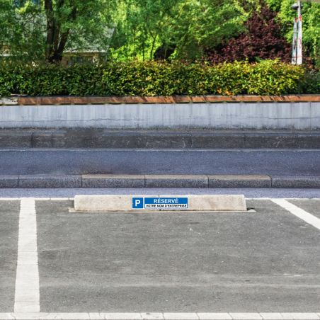 Panneau de signalisation pour parking · Parking réservé · Personnalisable