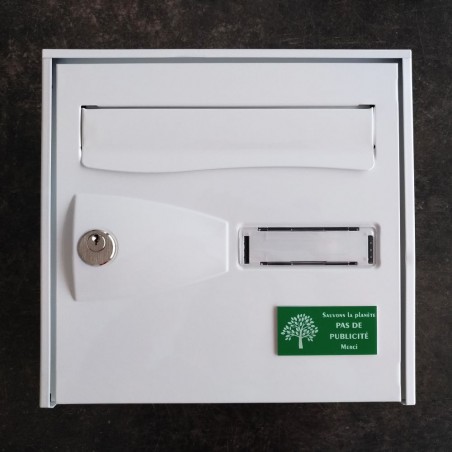 STOP PUB adhesive plate "Let's save the planet" for mailbox green color white letters 8 x 4 cm - Laser engraving